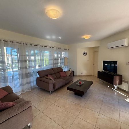נאו חוריו Beach Villa Sofia מראה חיצוני תמונה