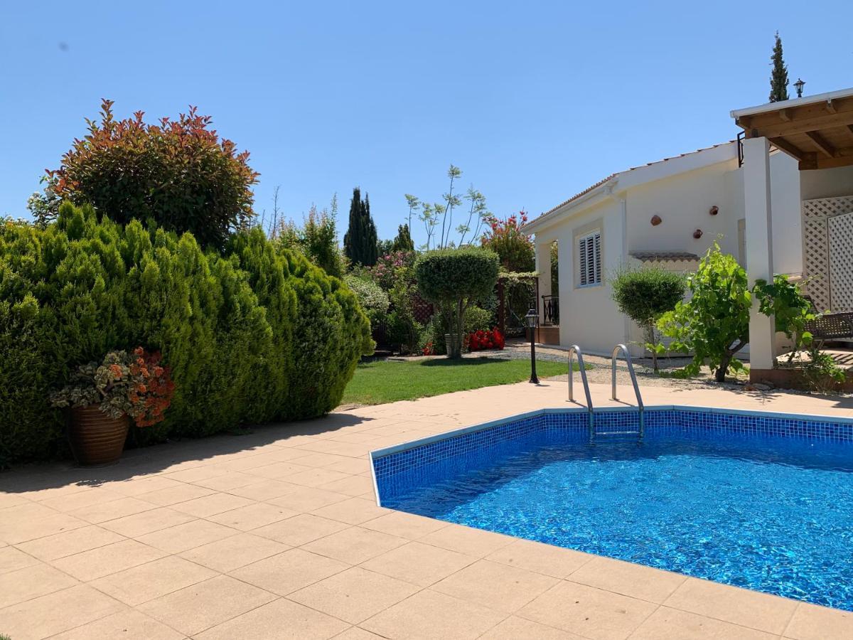 נאו חוריו Beach Villa Sofia מראה חיצוני תמונה