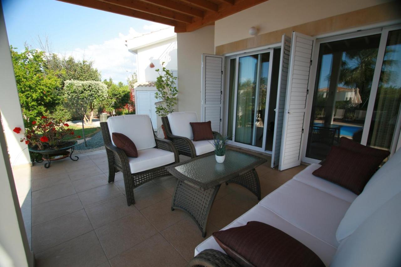 נאו חוריו Beach Villa Sofia מראה חיצוני תמונה
