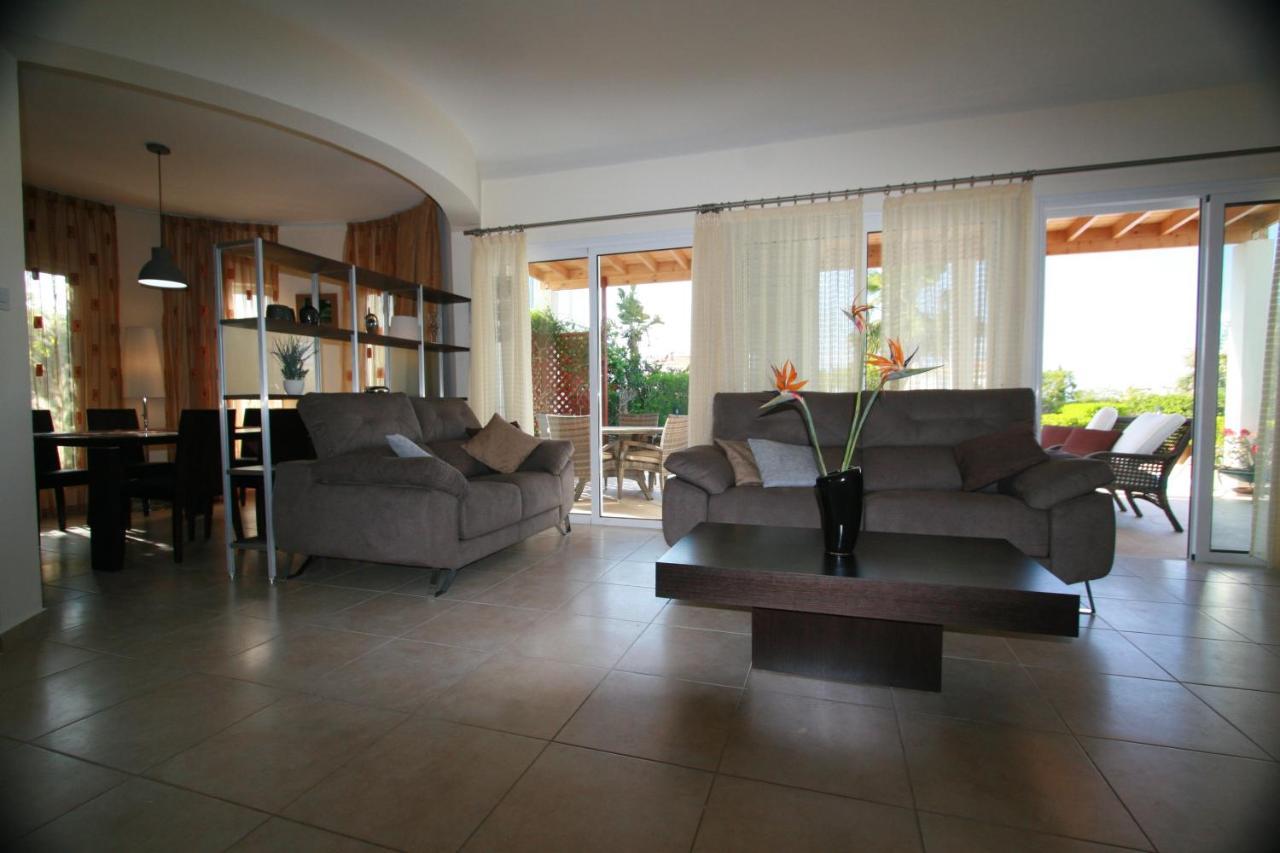 נאו חוריו Beach Villa Sofia מראה חיצוני תמונה