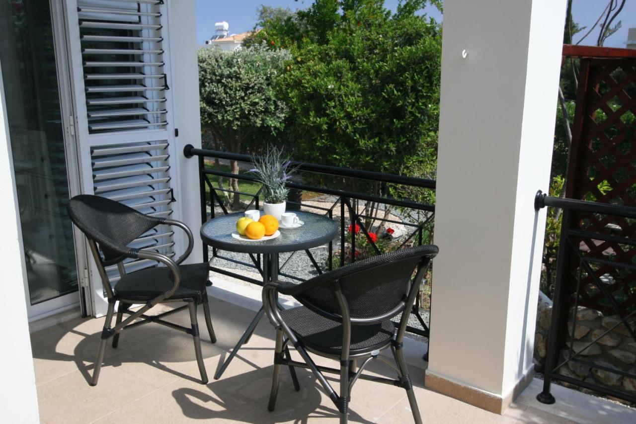 נאו חוריו Beach Villa Sofia מראה חיצוני תמונה